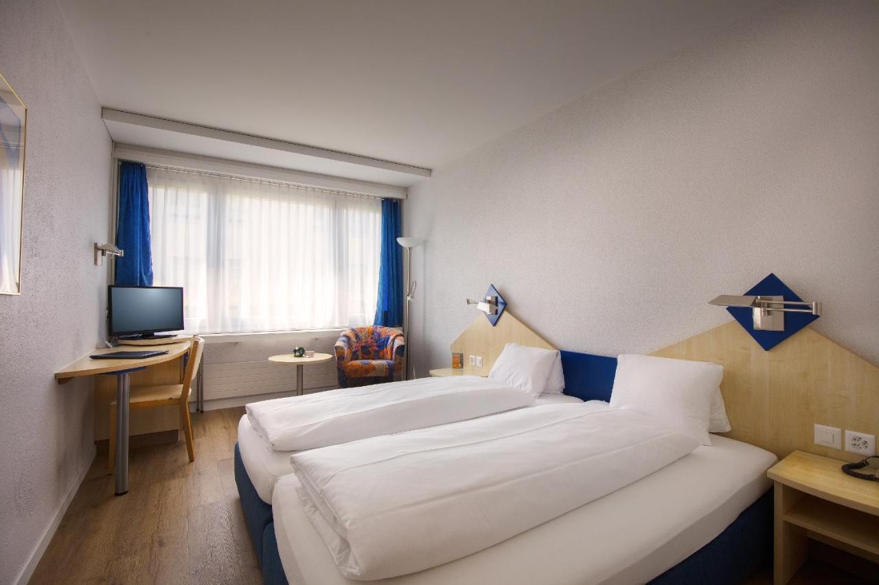 Hotel Blumenstein Self-Check In Фрауэнфельд Экстерьер фото